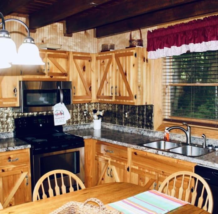 Rustic Black Bear Cabin พิเจนฟอร์จ ภายนอก รูปภาพ